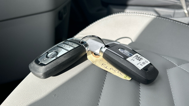 Ford Tourneo Custom 340 L1 Electric Rwd 160kW 65kWh H1 Titanium X 8 seater Auto